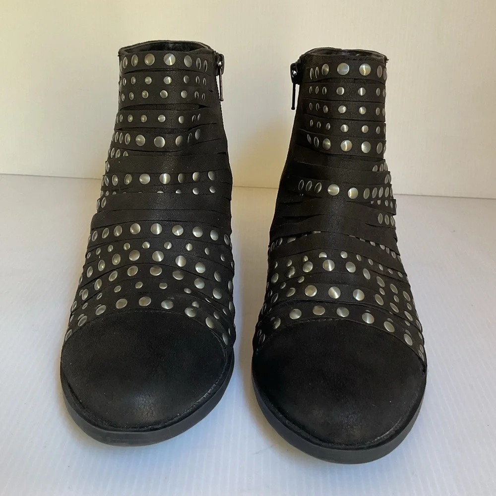 White Mountain Black Studded Ankle Boots Size 8.5 - Picture 3 of 7